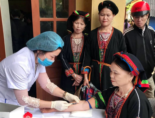 Trạm y tế xã Vĩnh Sơn chú trọng công tác khám, chữa bệnh chăm sóc sức khỏe cho người dân