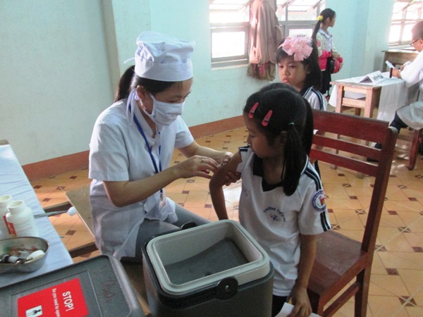 TTYT huyện Vĩnh Thạnh tăng cường phòng, chống bệnh sốt rét